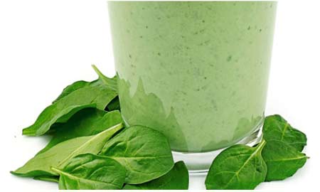 Những lợi ích của nước ép rau chân vịt