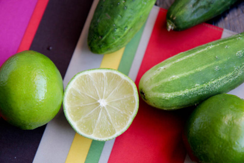 cach-lam-trang-da-voi-chanh-dua-chuot