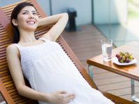 Bí kíp chăm sóc mẹ bầu trong 3 tháng đầu thai kỳ