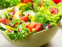 Cách giúp trẻ thích ăn rau xanh hơn