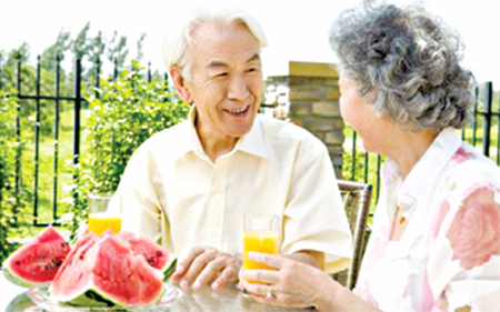 Những điều cần biết về chế độ dinh dưỡng cho người già