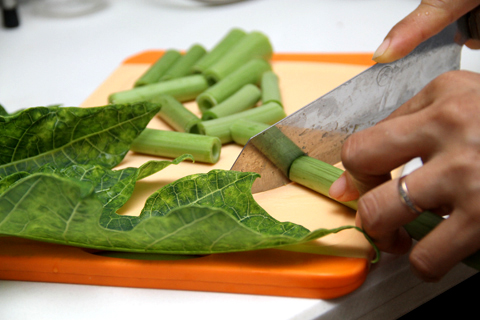 la-du-du-chua-dau-bung-kinh