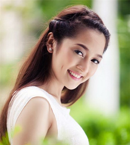 Cách giảm cân ‘thần tốc’ sau sinh của siêu sao