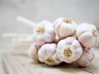 Làm đẹp da an toàn chỉ với một củ tỏi