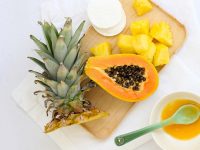 2 mặt nạ trị mụn siêu nhanh chóng với đu đủ